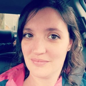 Meet your Posher, Holly